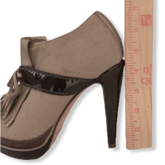 Cole Haan Bootie Heels Cow Hair Kiltie Beige Brown Sz 7 - Picture 6 of 12